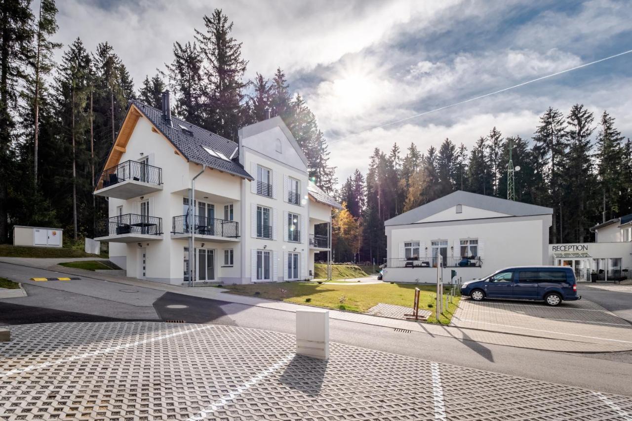 Deluxe Apartment Lipno - Lake Side Village, Frymburk Nad Vltavou エクステリア 写真