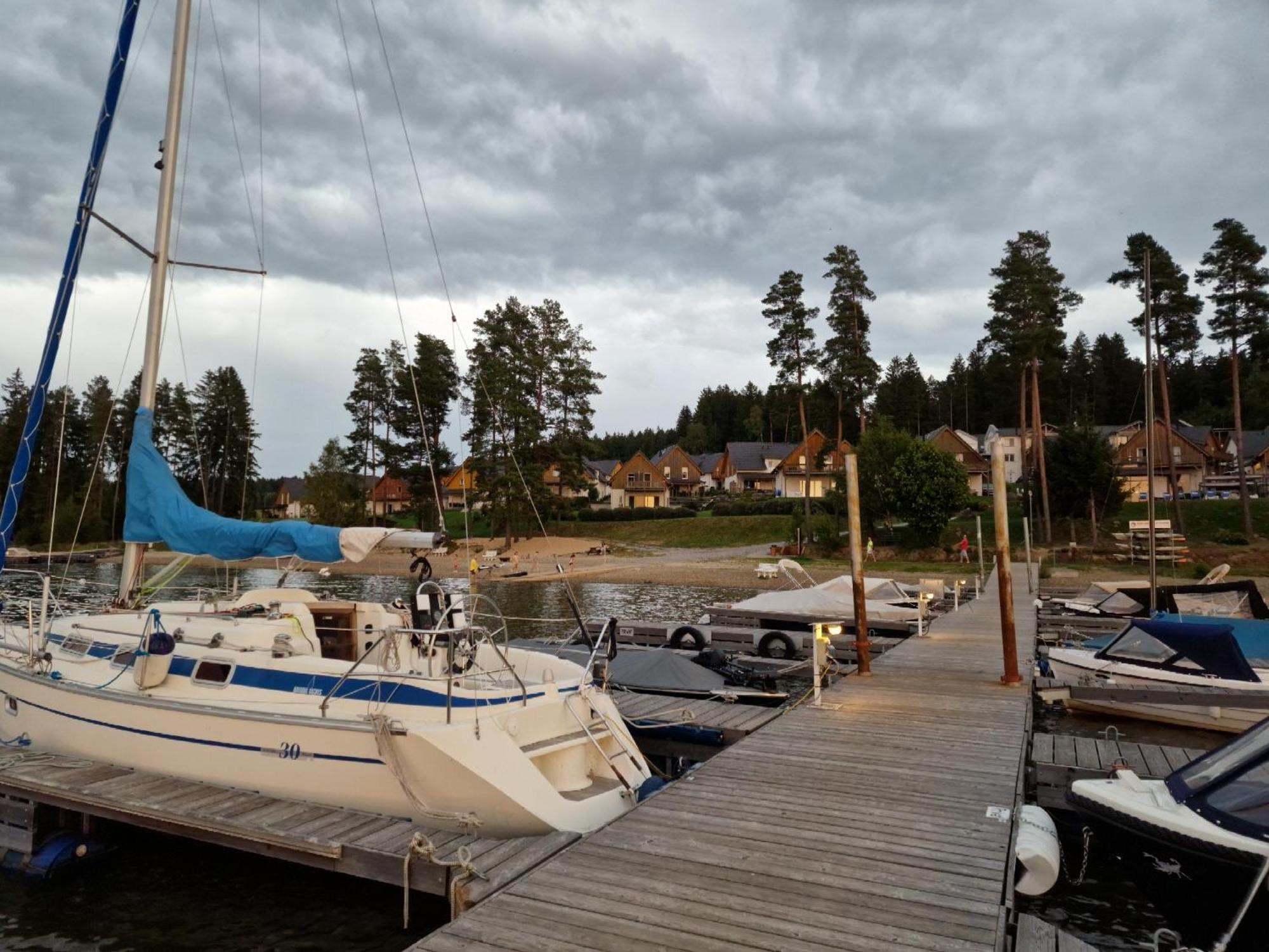 Deluxe Apartment Lipno - Lake Side Village, Frymburk Nad Vltavou エクステリア 写真