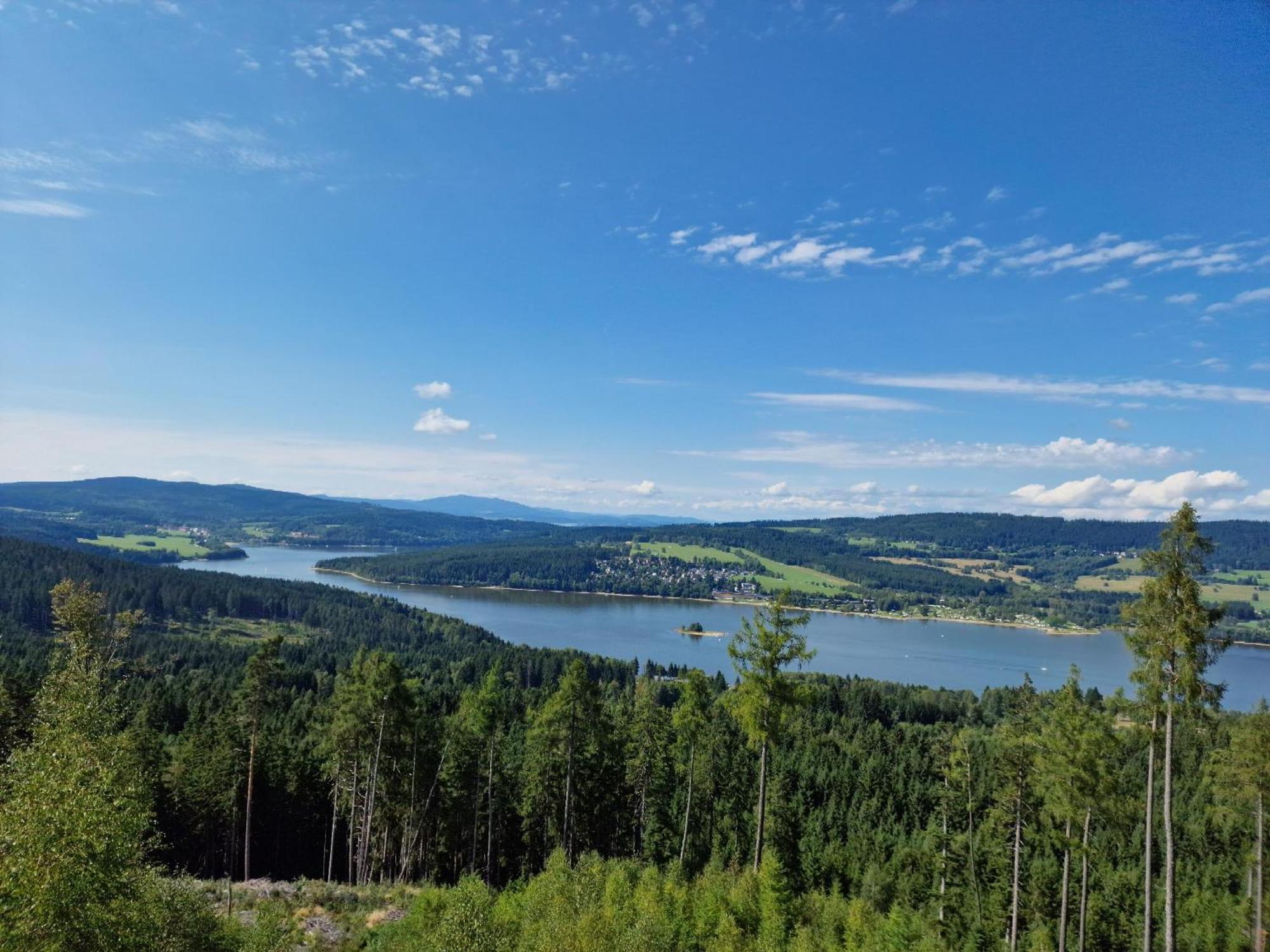 Deluxe Apartment Lipno - Lake Side Village, Frymburk Nad Vltavou エクステリア 写真